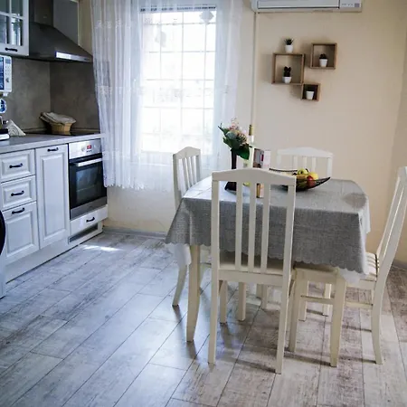 Niki Apartament